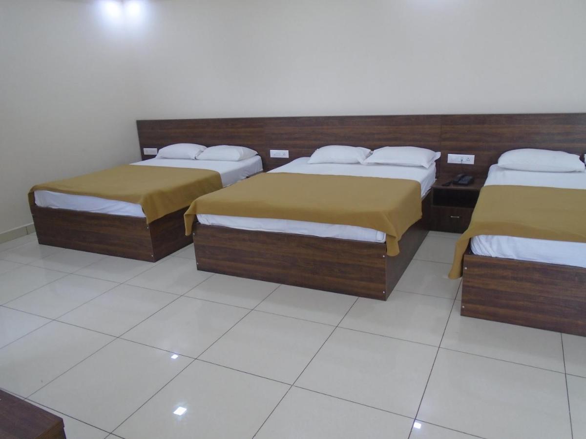Ssr Residency Hotel Mandya Exterior foto